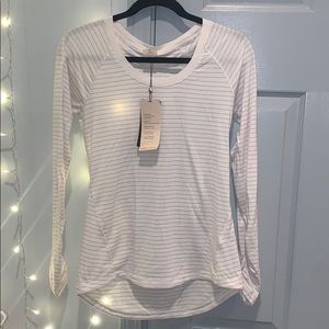 Carie Underwood long sleeve